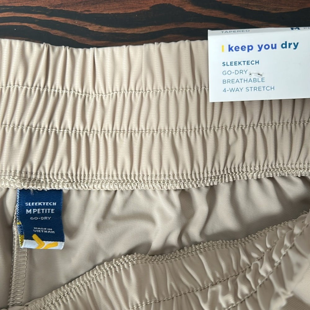 NWT Old Navy High-Rise SleekTech Cargo Pants Tan color - size petite medium - Picture 2 of 7